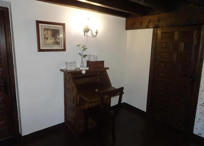 Hotel La Casona De Escalada